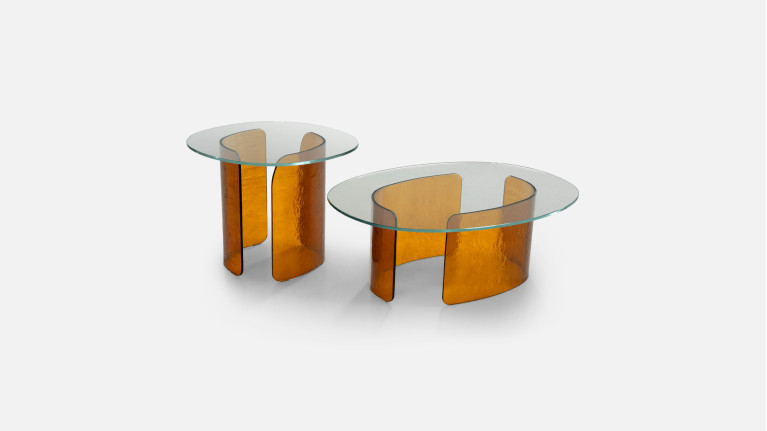 Table basse VIRGOLA | Verre trempé et piètement en verre fusionné