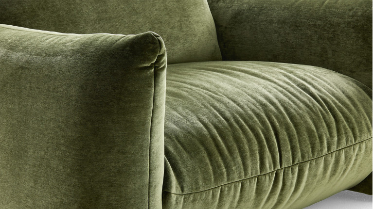 Fauteuil VELVETTE, fauteuil aux formes généreuses