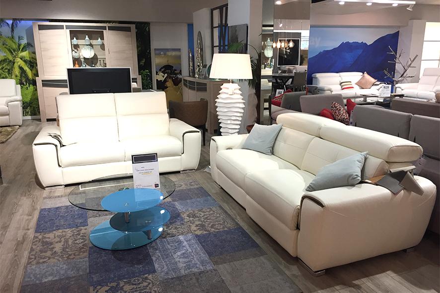 Canapés d'angles, relax, en cuir ou en tissu dans votre magasin de canapés à Marseille