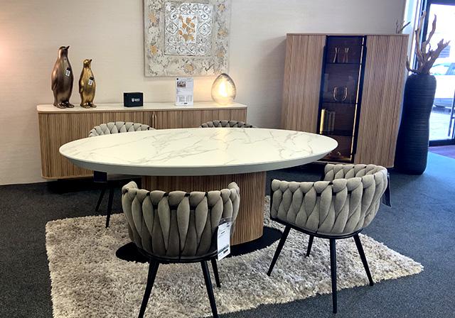 Tables de repas en bois, laque ou céramique et chaises design, faites le choix de la qualité à Rennes
